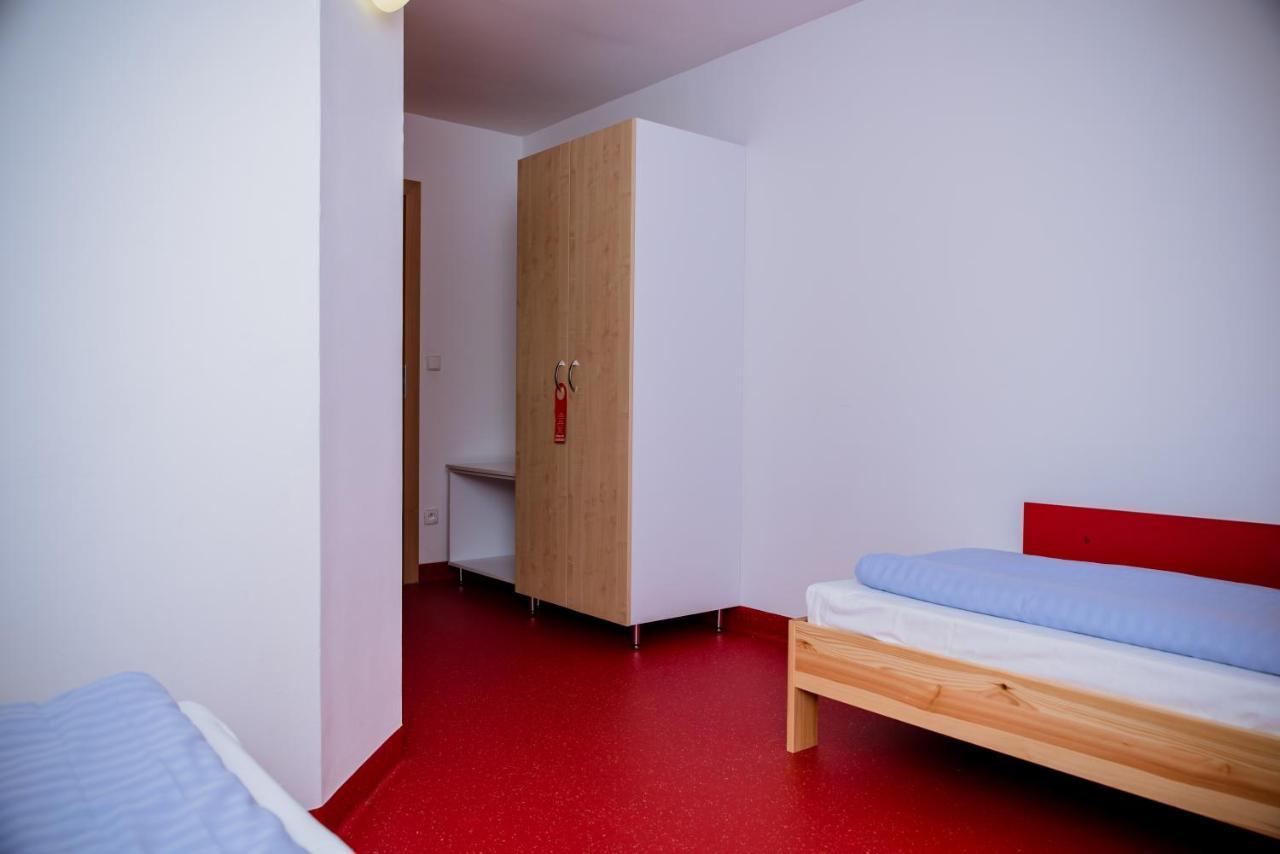 Miedzynarodowy Dom Spotkan Mlodziezy W Oswiecimiu 外观 照片