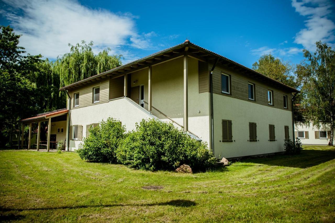 Miedzynarodowy Dom Spotkan Mlodziezy W Oswiecimiu 外观 照片